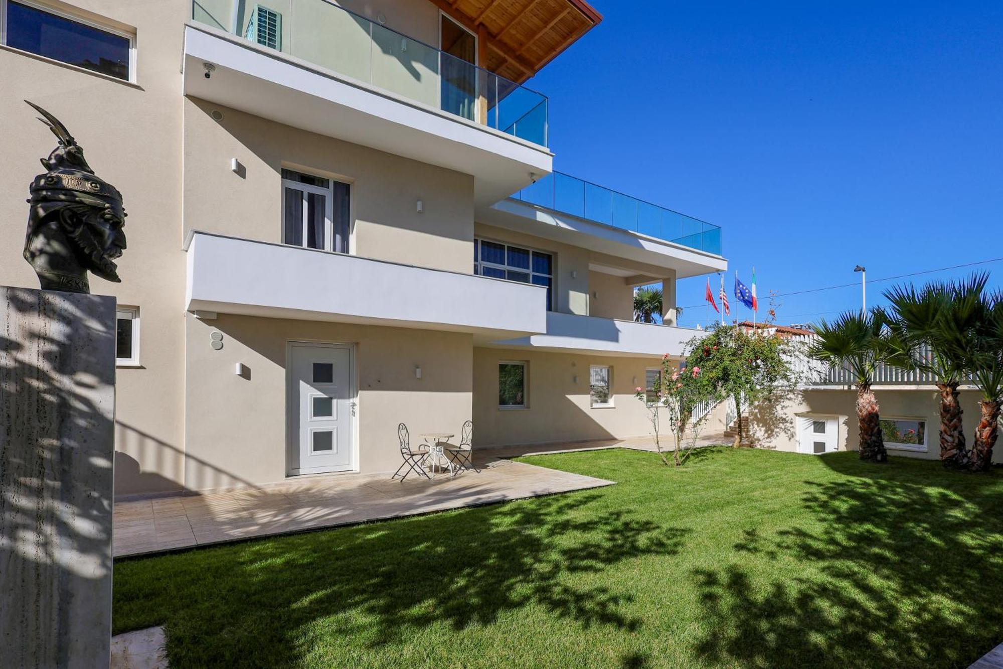 Apartaments Mimani 2 Berati Exterior foto
