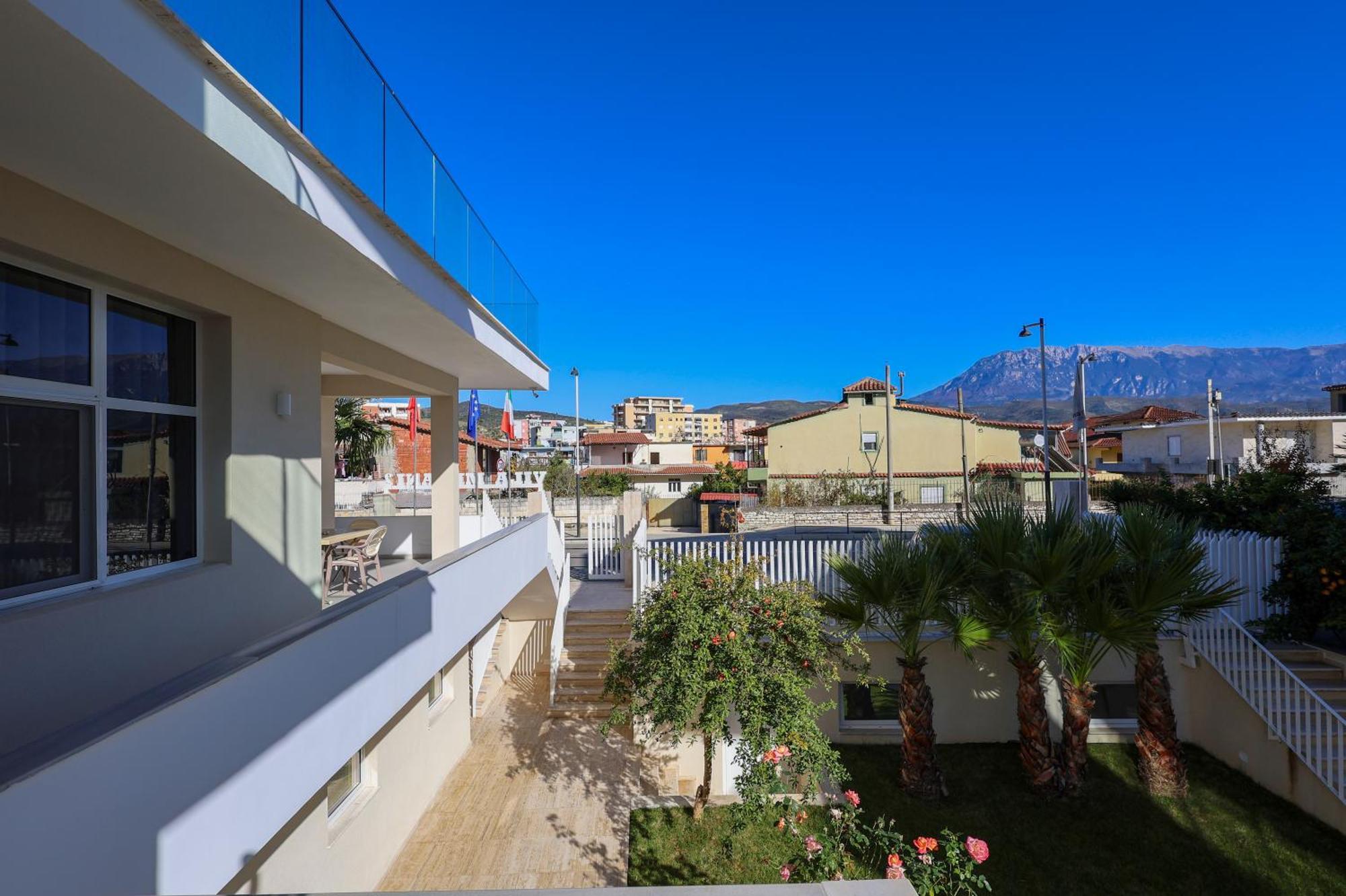 Apartaments Mimani 2 Berati Exterior foto