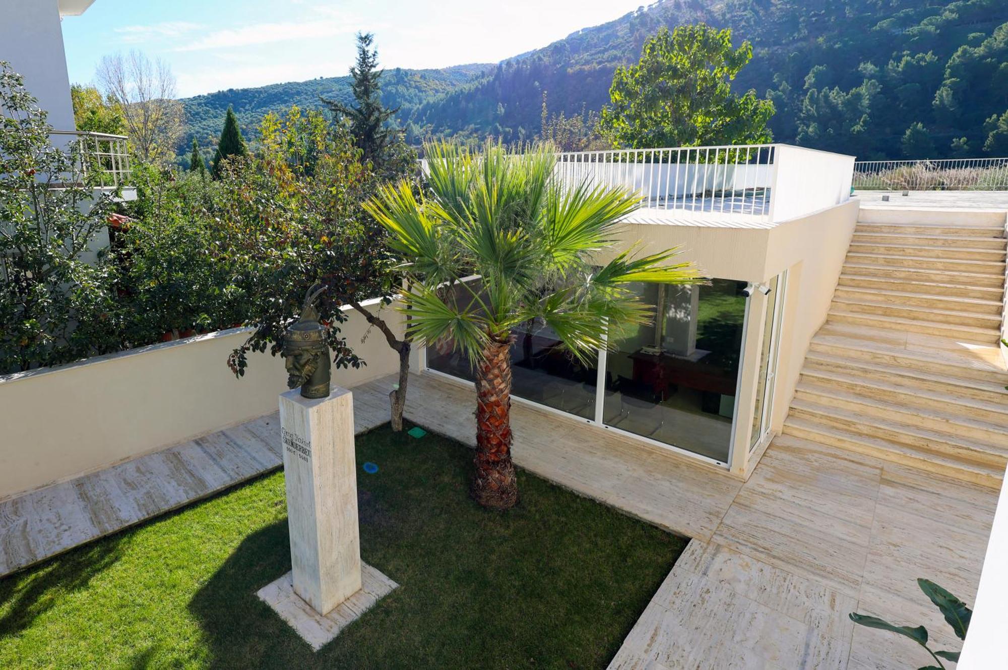 Apartaments Mimani 2 Berati Exterior foto